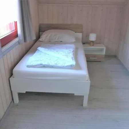 Holiday home Mirow In *